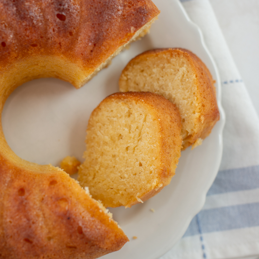 Mediterranean Lemon Round Cake. 9 Inch.